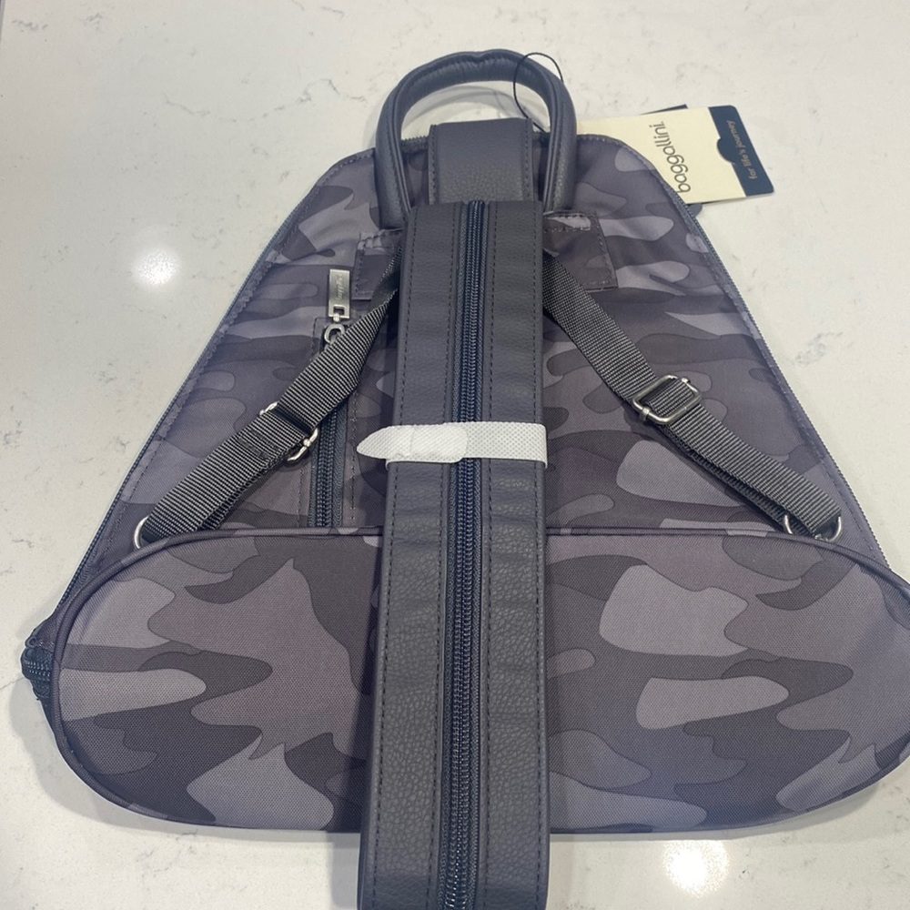 🤍🖤🆕Baggallini MM Metro Backpack, Dark Gray Camo - Picture 2 of 10